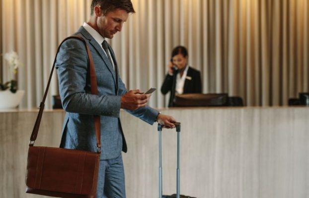 Yapay Zeka Destekli Turizm Teknolojileri Otel Gelir Yönetimini Nasıl Dönüştürüyor?