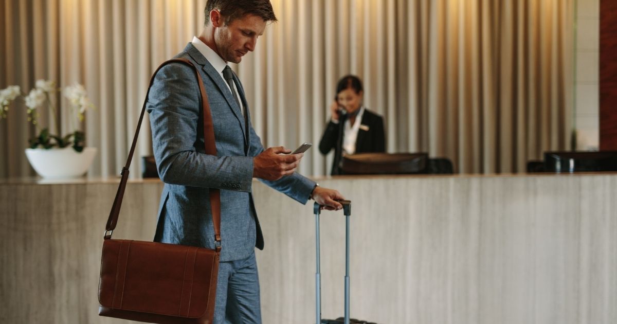 Yapay Zeka Destekli Turizm Teknolojileri Otel Gelir Yönetimini Nasıl Dönüştürüyor?